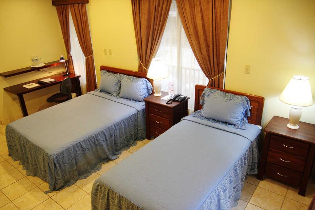 Hotel Mansion Teodolinda Managua Extérieur photo