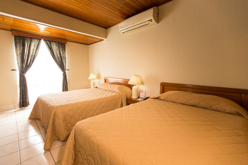 Hotel Mansion Teodolinda Managua Extérieur photo
