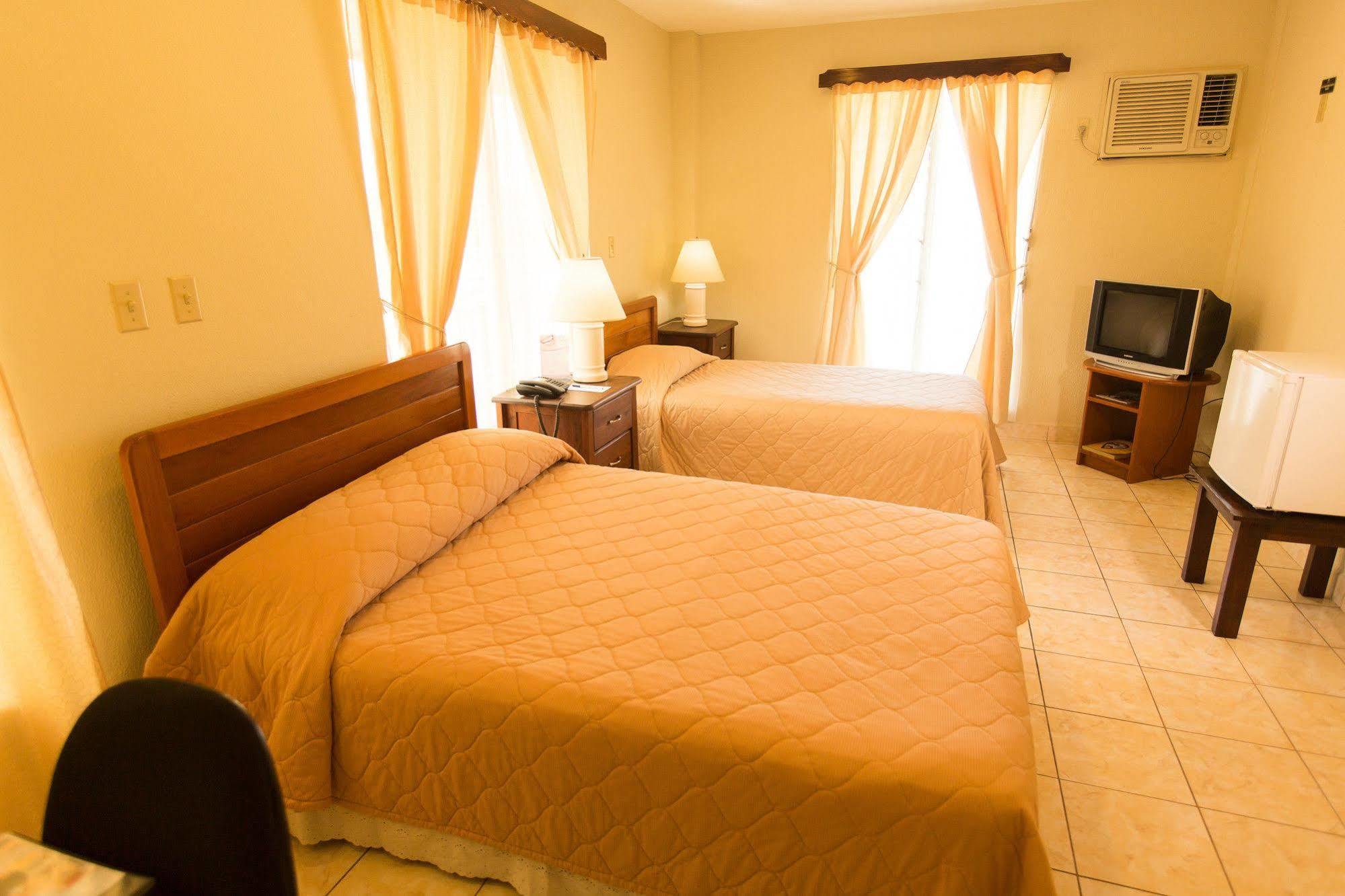 Hotel Mansion Teodolinda Managua Extérieur photo