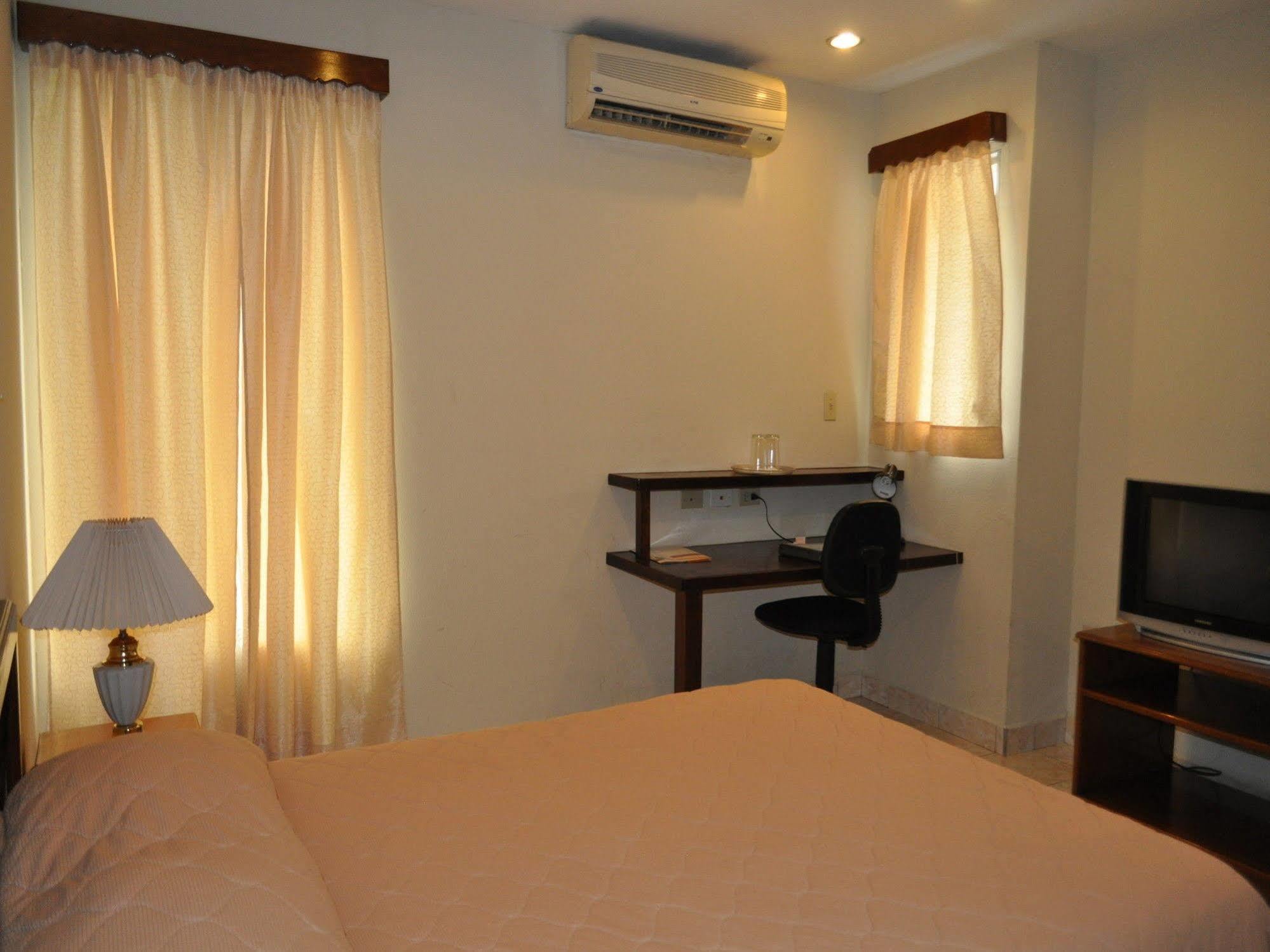 Hotel Mansion Teodolinda Managua Extérieur photo